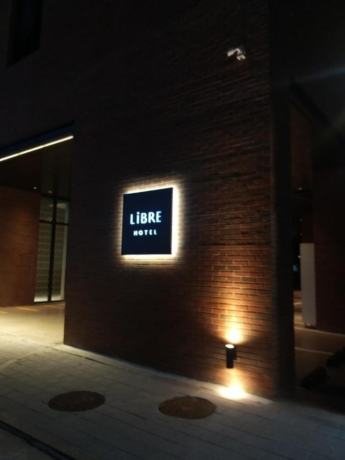 Hotel Libre Siheung Экстерьер фото